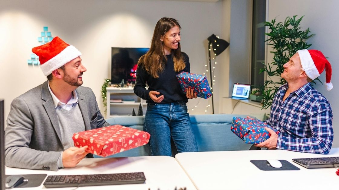 Ide Corporate Gift Natal & Tahun Baru